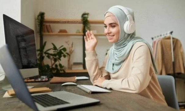 female learning quran online